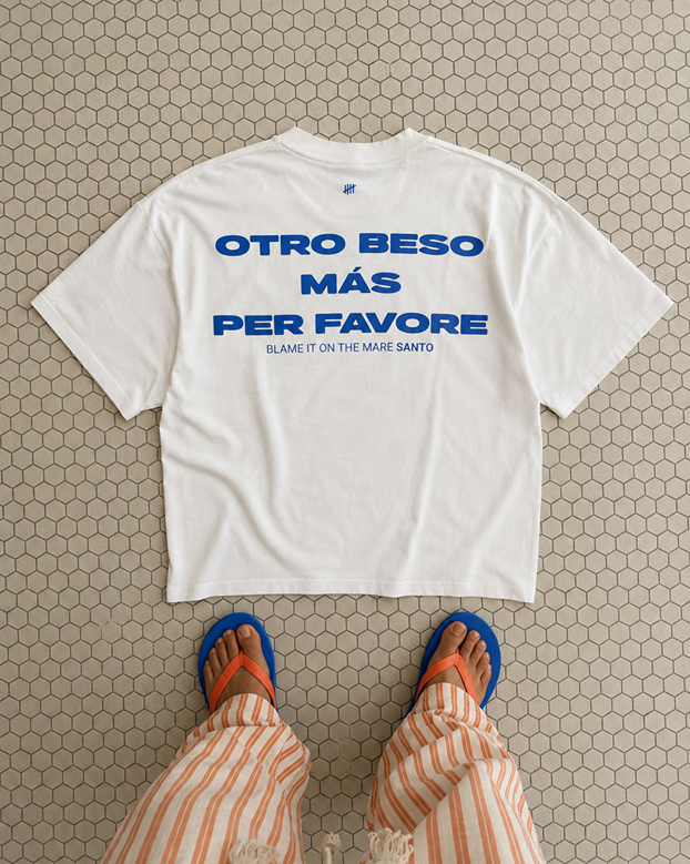 OTRO BESO Tee – White